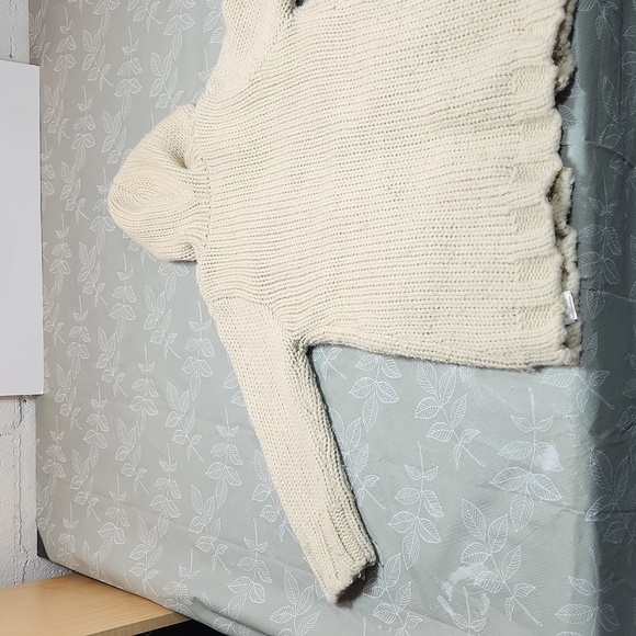 Children's Knitted Sweater - Picture 11 of 11